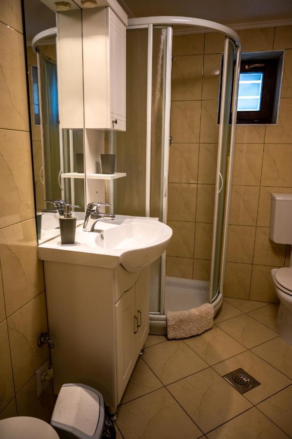 Apartments Krasna Постойна Екстер'єр фото